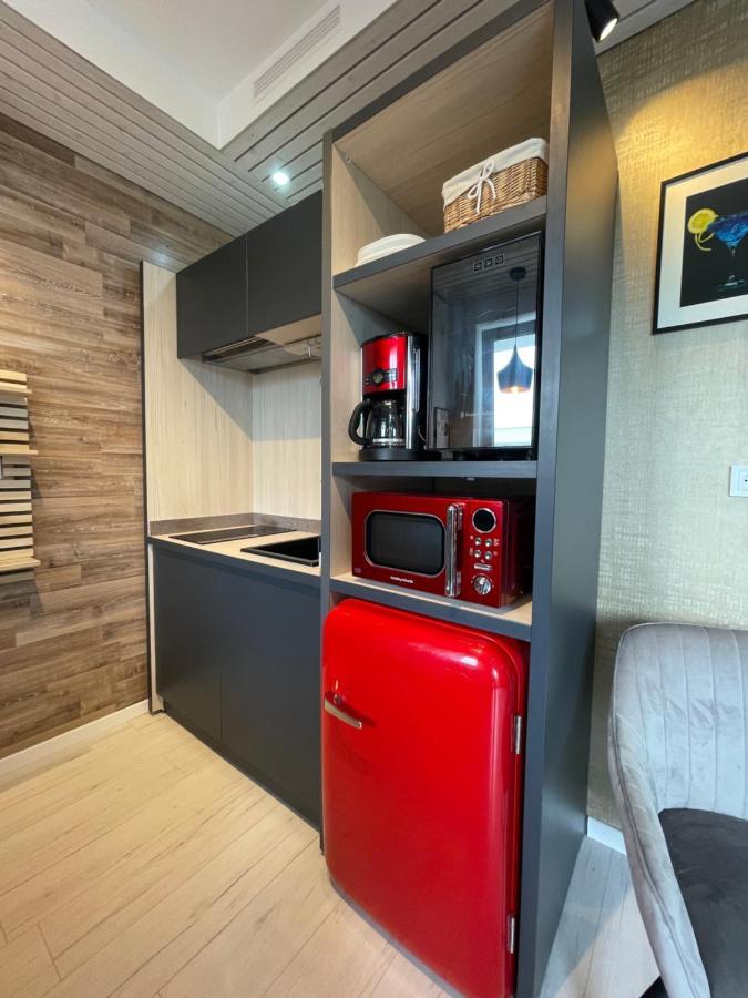 Апартаменты Voyage Cubic Adults Only Сибиу Экстерьер фото