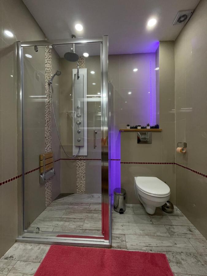 Апартаменты Voyage Cubic Adults Only Сибиу Экстерьер фото