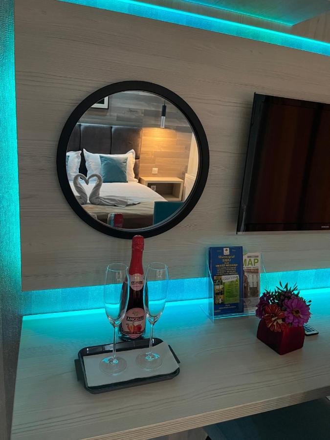 Апартаменты Voyage Cubic Adults Only Сибиу Экстерьер фото